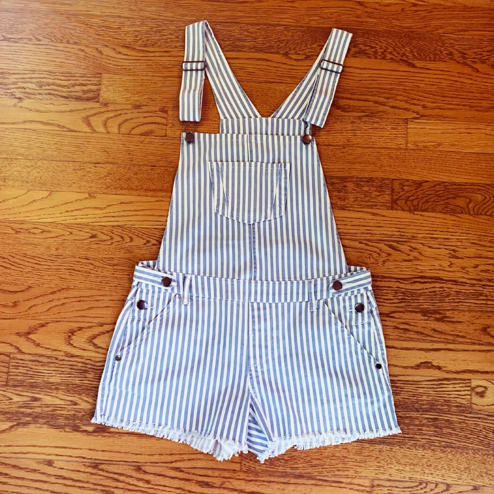 Adorable pair of overalls